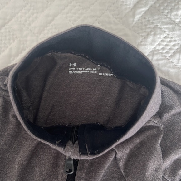 Thin warm Under Armour running shirt - Picture 6 of 6